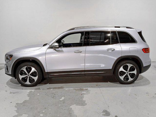 new 2024 Mercedes-Benz GLB 250 car, priced at $52,675