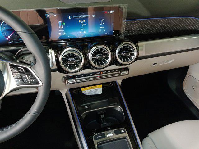 new 2024 Mercedes-Benz GLB 250 car, priced at $52,675