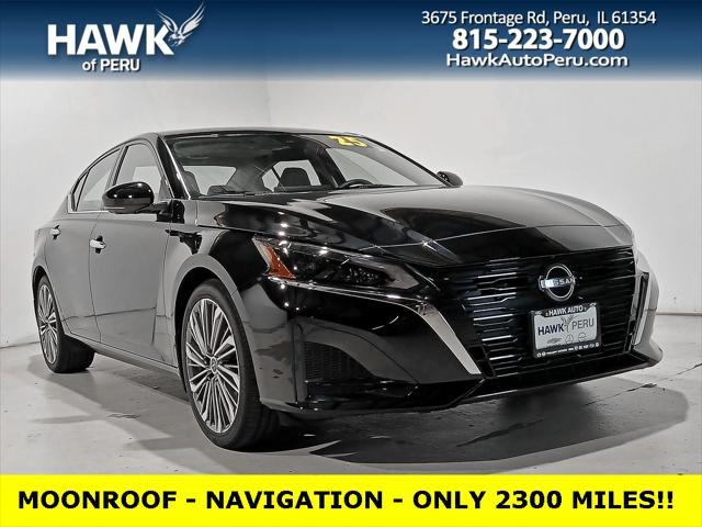 used 2025 Nissan Altima car