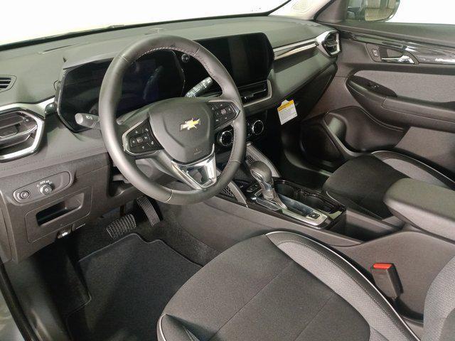 new 2025 Chevrolet TrailBlazer car, priced at $28,700