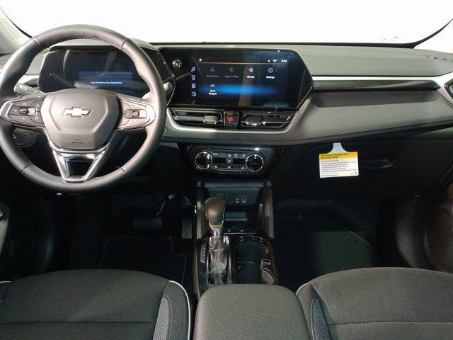 new 2025 Chevrolet TrailBlazer car, priced at $28,700