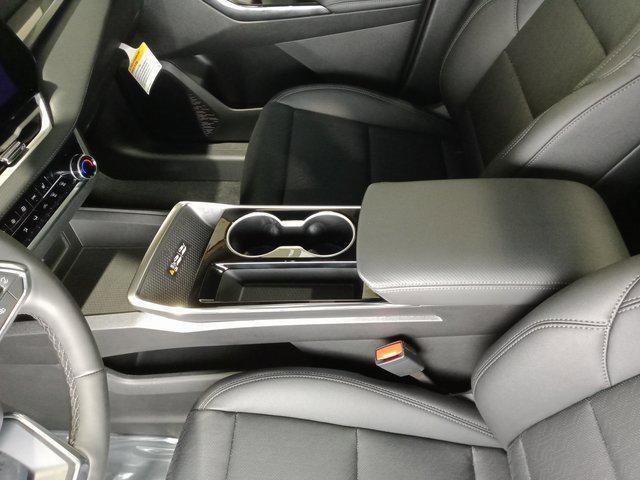 new 2025 Chevrolet Equinox car, priced at $37,080