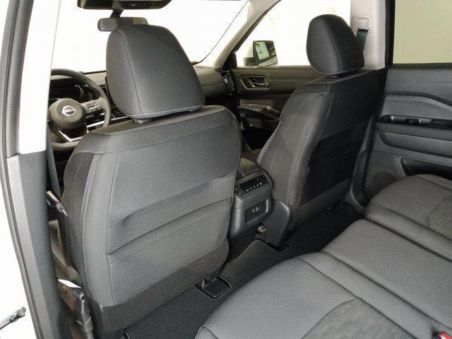 new 2025 Nissan Pathfinder car, priced at $44,410