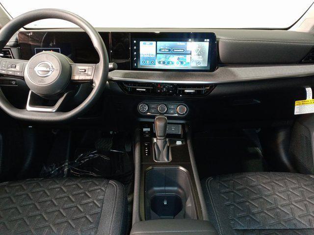 new 2025 Nissan Kicks car, priced at $27,180