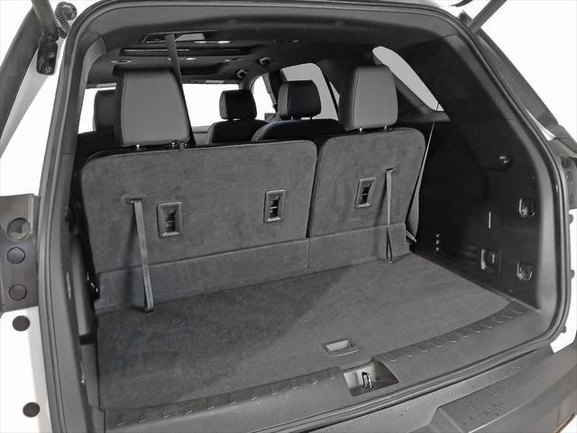 used 2022 Chevrolet Traverse car, priced at $36,977