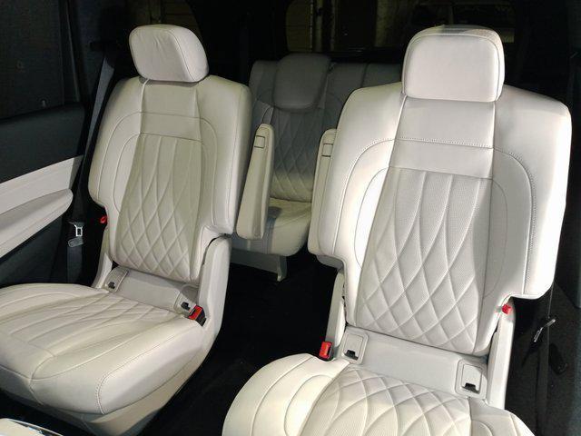 new 2025 Mercedes-Benz AMG GLS 63 car, priced at $168,275