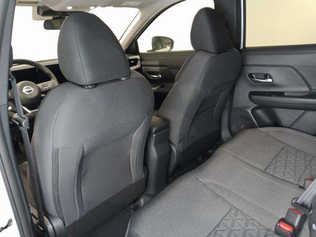 new 2025 Nissan Kicks car, priced at $26,720