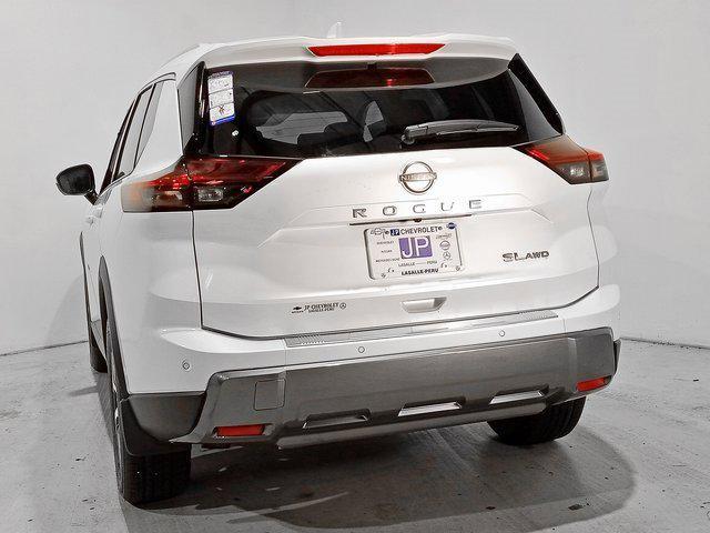 new 2025 Nissan Rogue car, priced at $40,275
