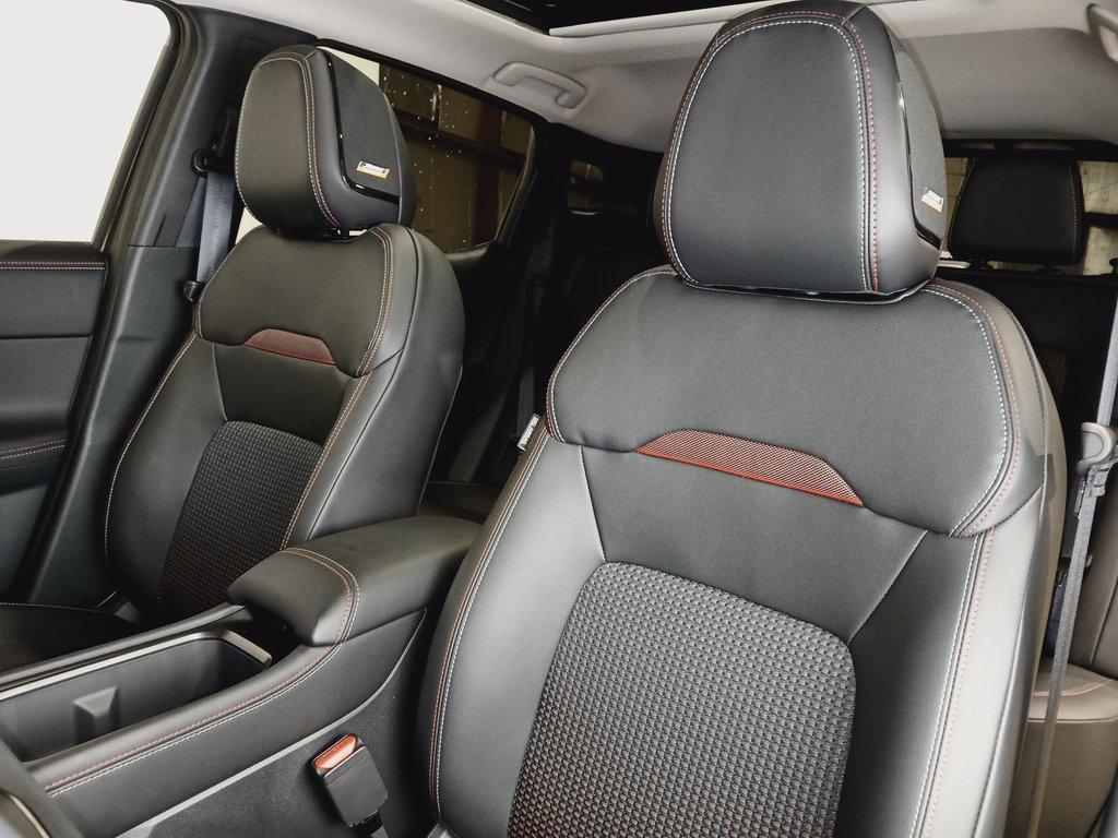 new 2025 Nissan Kicks car, priced at $31,400
