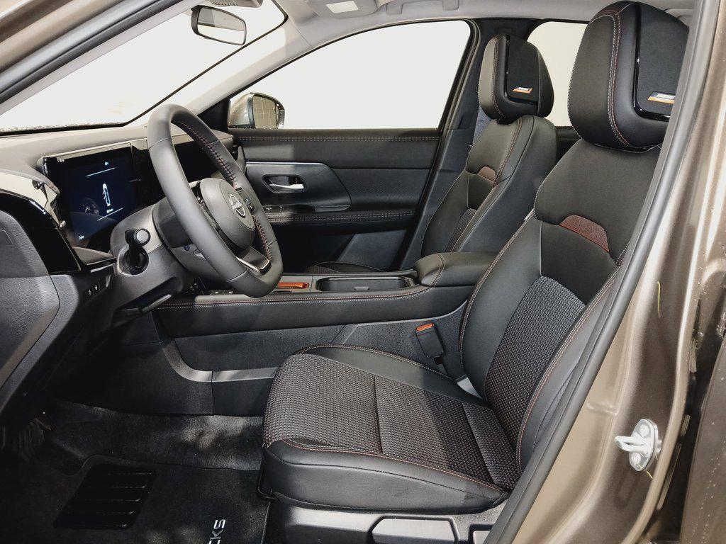 new 2025 Nissan Kicks car, priced at $31,400