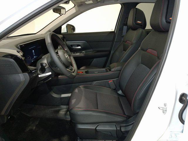 new 2025 Nissan Kicks car, priced at $32,690