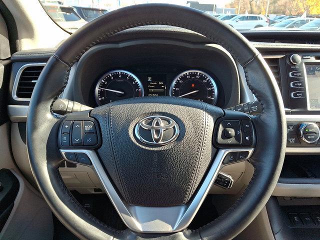 used 2017 Toyota Highlander car, priced at $24,368