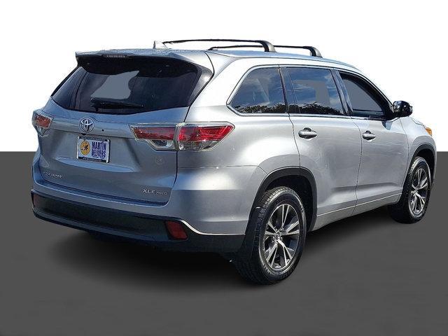 used 2016 Toyota Highlander car, priced at $20,166