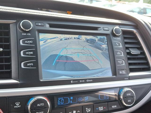 used 2016 Toyota Highlander car, priced at $20,166