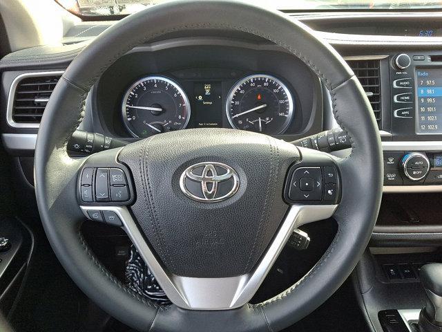 used 2016 Toyota Highlander car, priced at $20,166