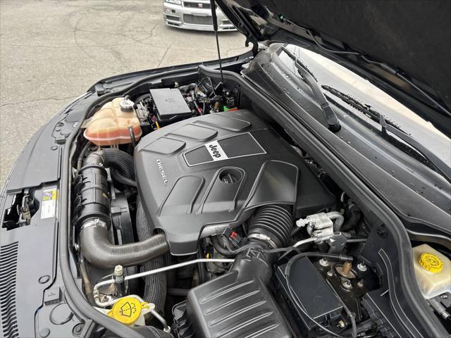 used 2015 Jeep Grand Cherokee car, priced at $15,991