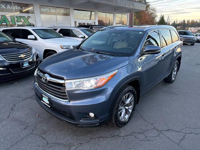 used 2015 Toyota Highlander car, priced at $20,991