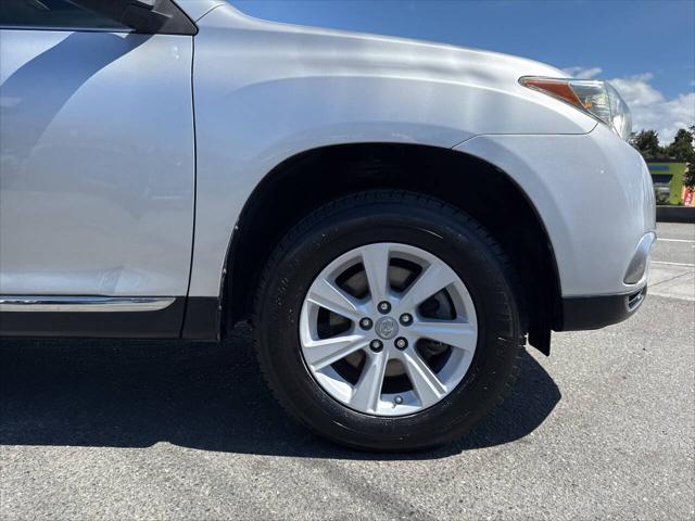 used 2012 Toyota Highlander car, priced at $11,991