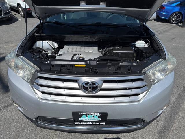 used 2012 Toyota Highlander car, priced at $11,991