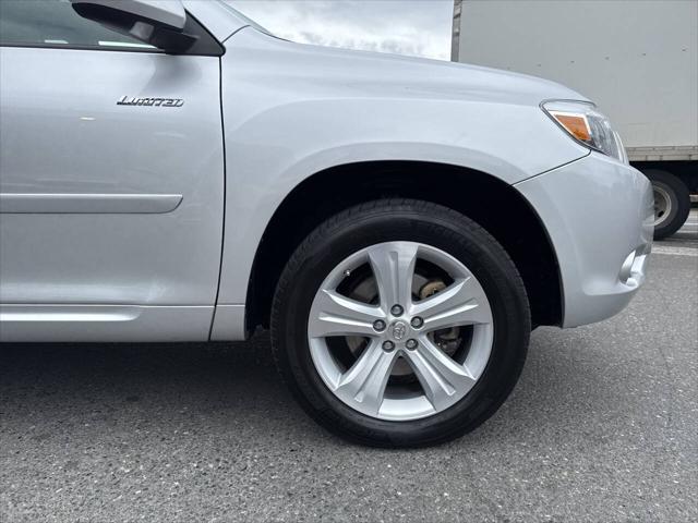 used 2010 Toyota Highlander car, priced at $9,991