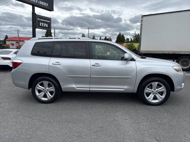 used 2010 Toyota Highlander car, priced at $9,991