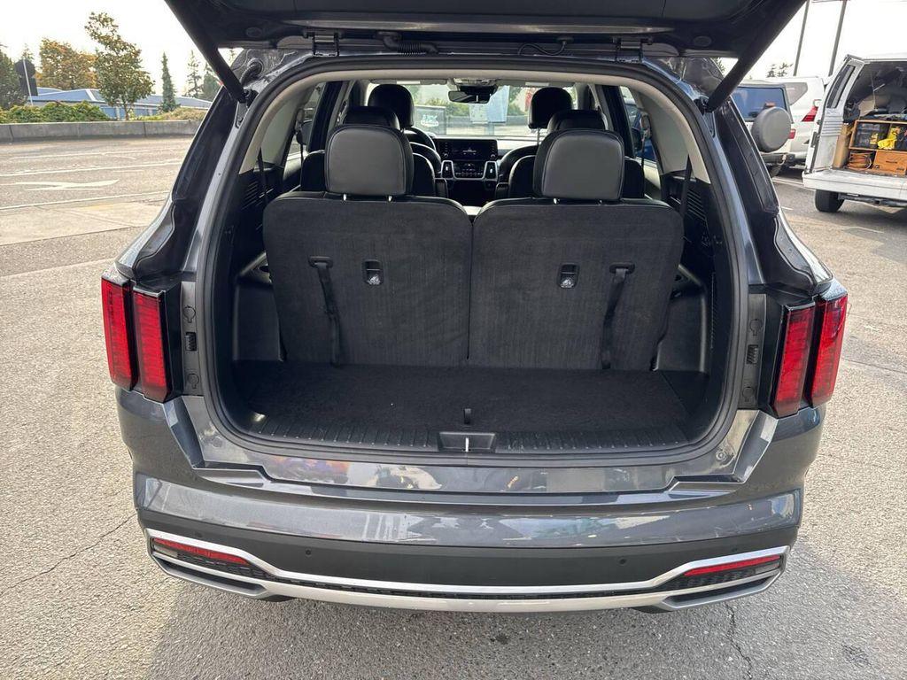 used 2023 Kia Sorento Hybrid car, priced at $29,991
