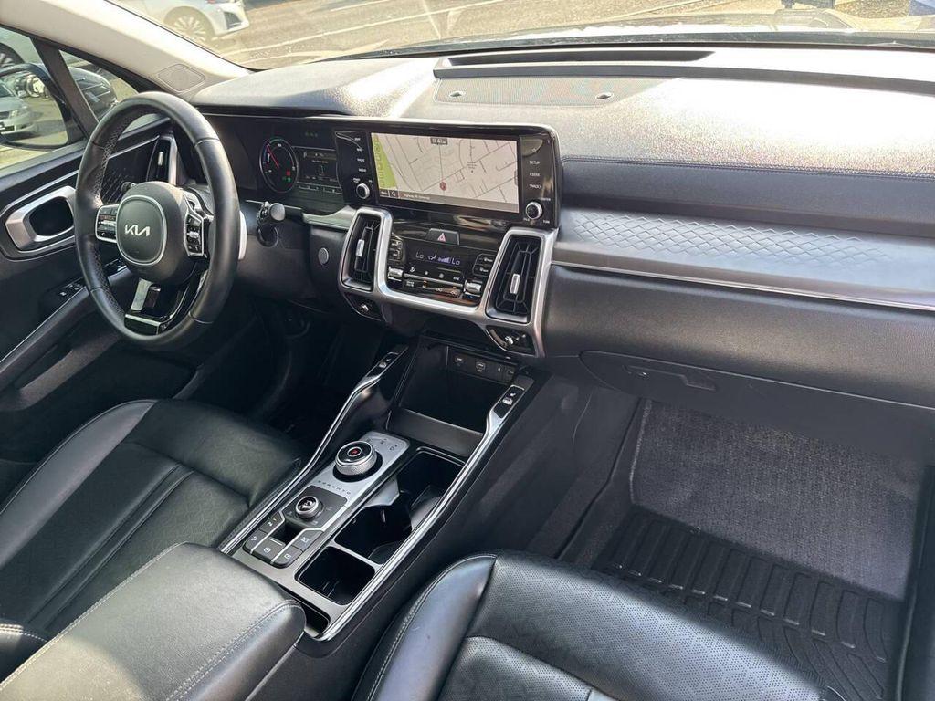 used 2023 Kia Sorento Hybrid car, priced at $29,991