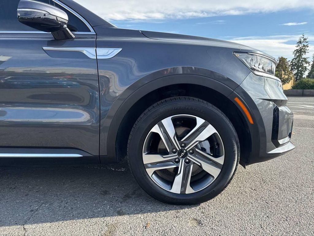 used 2023 Kia Sorento Hybrid car, priced at $29,991