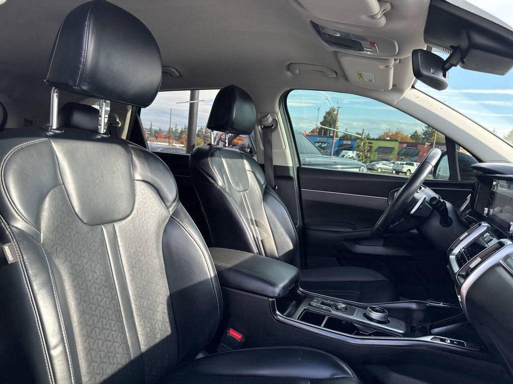 used 2023 Kia Sorento Hybrid car, priced at $29,991