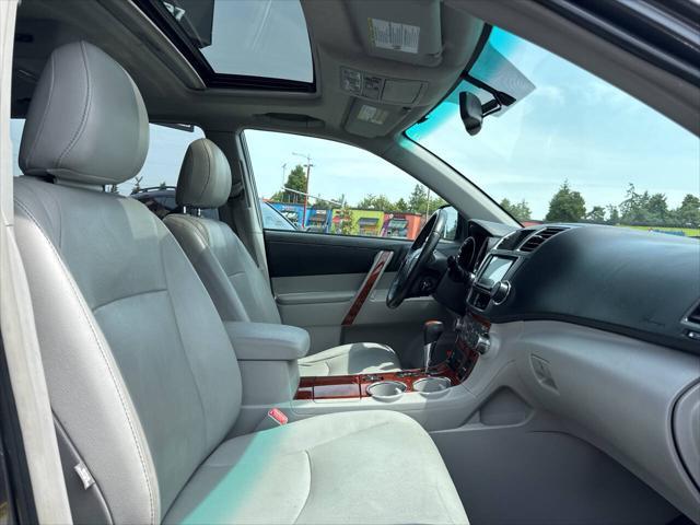 used 2013 Toyota Highlander car, priced at $11,991