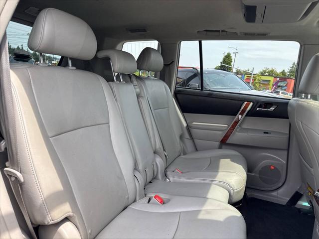used 2013 Toyota Highlander car, priced at $11,991