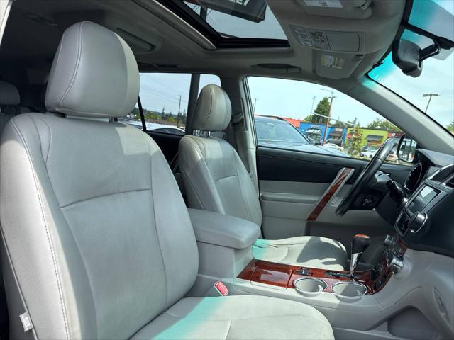 used 2013 Toyota Highlander car, priced at $11,991