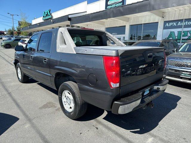 used 2003 Chevrolet Avalanche car, priced at $15,991