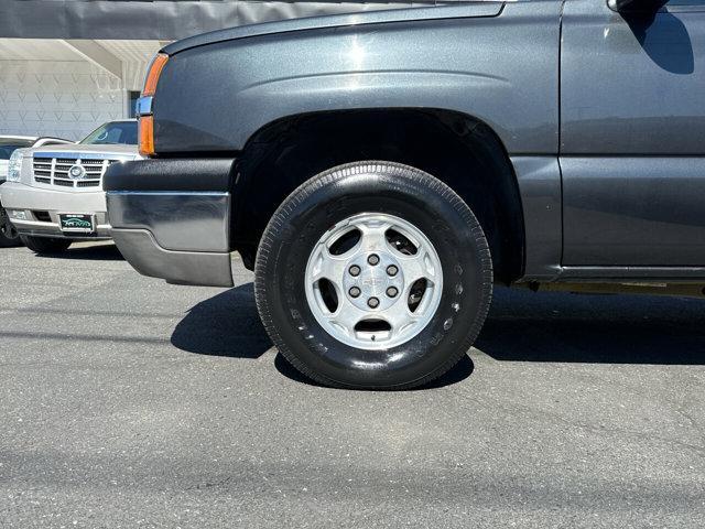 used 2003 Chevrolet Avalanche car, priced at $15,991