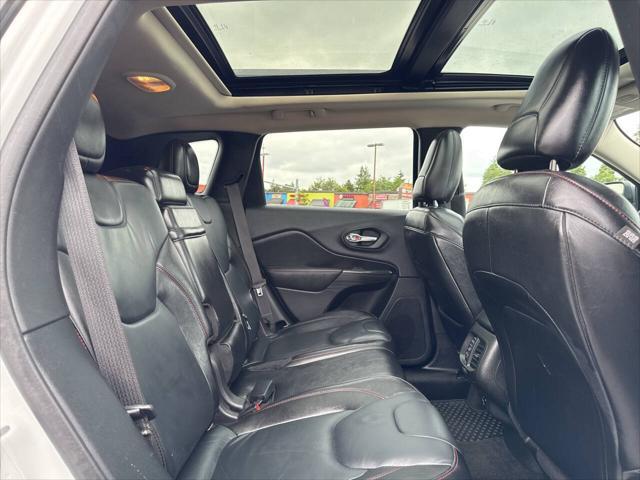 used 2015 Jeep Cherokee car, priced at $10,991