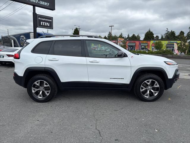 used 2015 Jeep Cherokee car, priced at $10,991