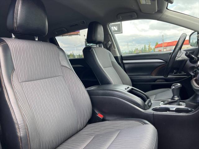 used 2019 Toyota Highlander car, priced at $24,991