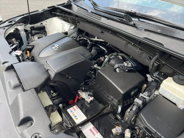 used 2019 Toyota Highlander car, priced at $24,991
