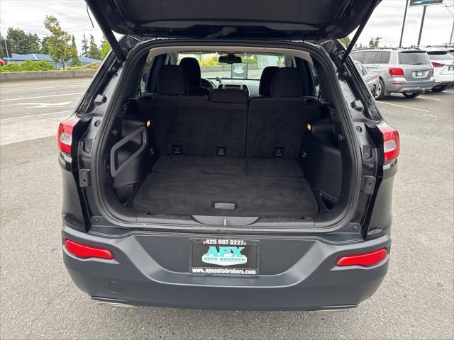 used 2015 Jeep Cherokee car, priced at $6,991