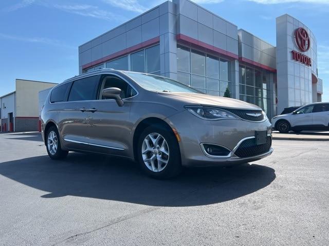 used 2017 Chrysler Pacifica car, priced at $13,500