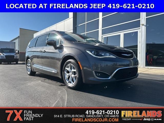 used 2020 Chrysler Pacifica car, priced at $20,500