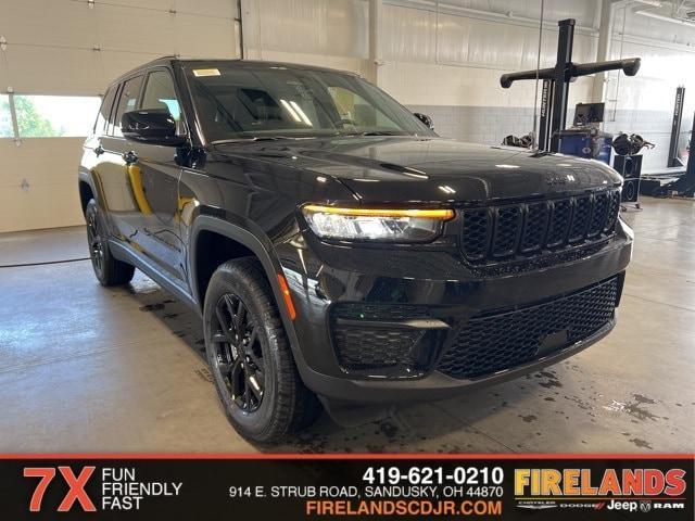 new 2025 Jeep Grand Cherokee car, priced at $42,883