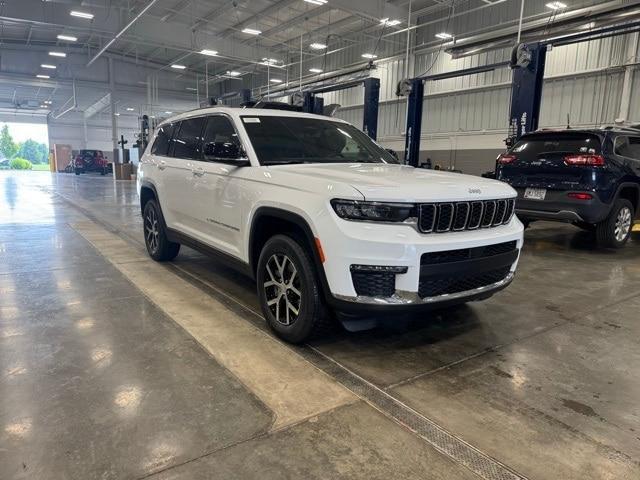 new 2025 Jeep Grand Cherokee L car, priced at $46,562