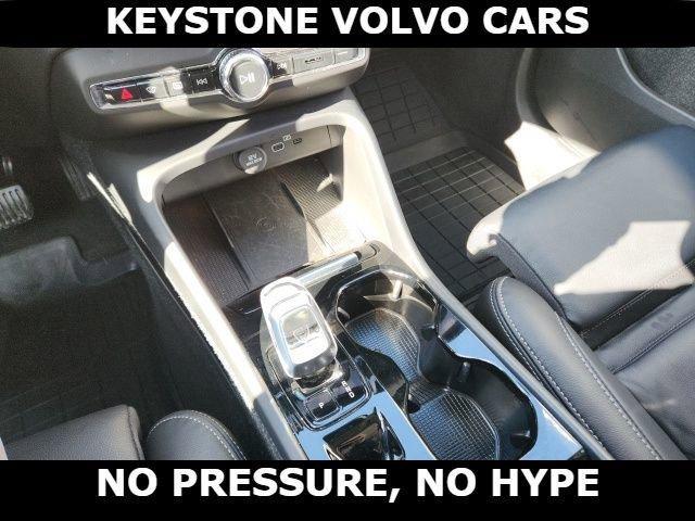 used 2023 Volvo XC40 car, priced at $35,464