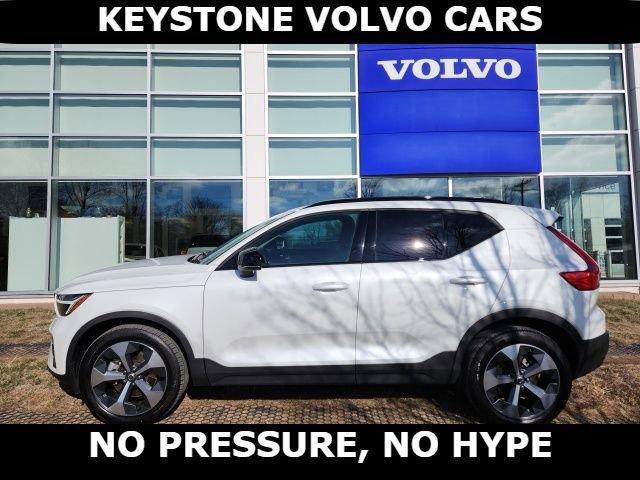 used 2023 Volvo XC40 car, priced at $35,464