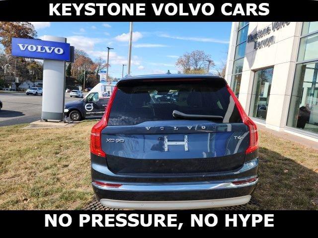 used 2022 Volvo XC90 car, priced at $44,857