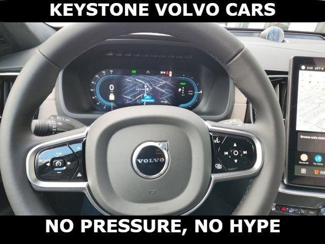 new 2025 Volvo XC90 Plug-In Hybrid car, priced at $88,695