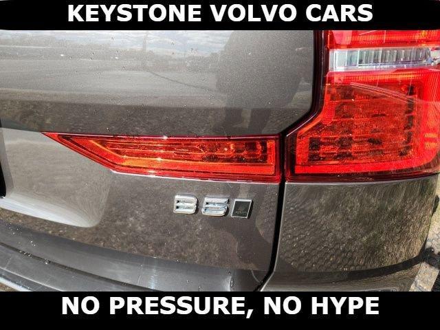 used 2022 Volvo XC60 car, priced at $32,995