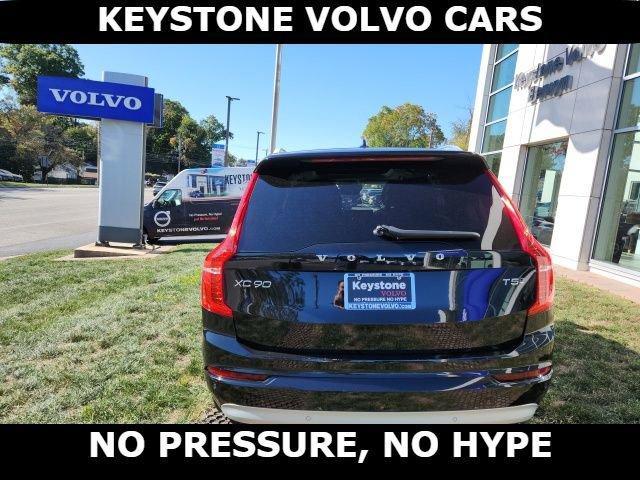 used 2022 Volvo XC90 car, priced at $39,995