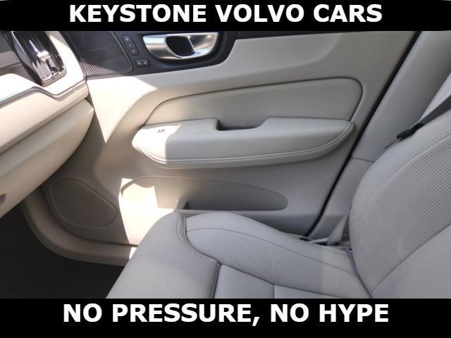 used 2022 Volvo XC60 car, priced at $39,795